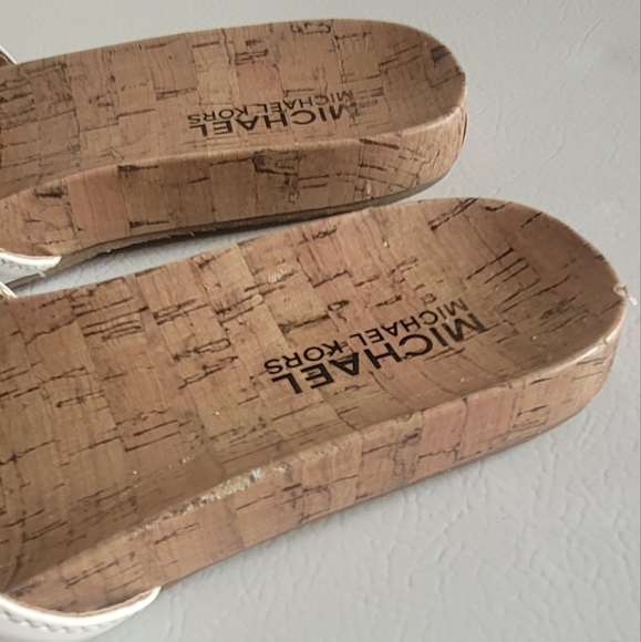 Michael Kors youth sandal - Picture 6 of 16